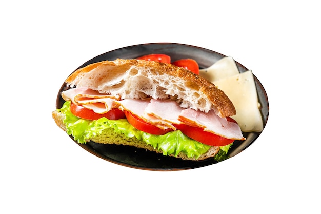 Foto sándwich de carne con jamón de pavo, queso, tomate y lechuga aislado sobre un fondo blanco vista superior