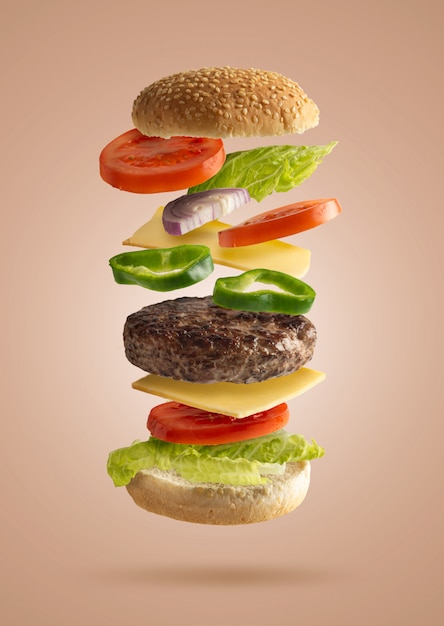 Sándwich de hamburguesa volando
