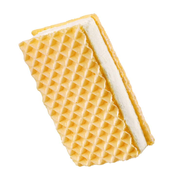 Foto sándwich de helado de oblea aislado sobre fondo blanco con trazado de recorte