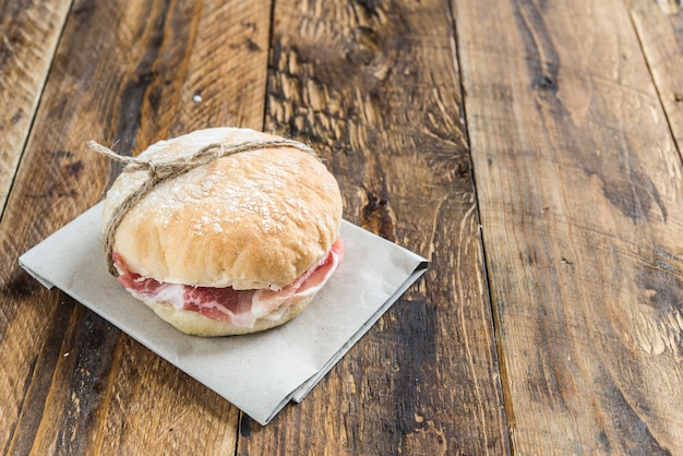 Sandwich de jamón (jamón ibérico)