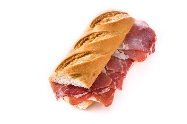 Sándwich de jamón serrano español aislado