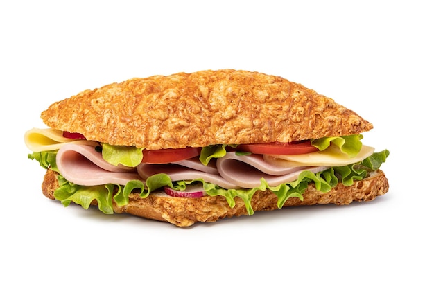 Sandwich mit Schinken auf weißem Hintergrund