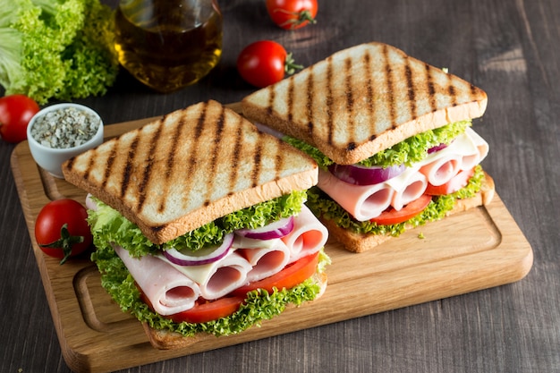 Sandwich mit Schinken