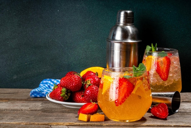 Sangria de frutas de verão