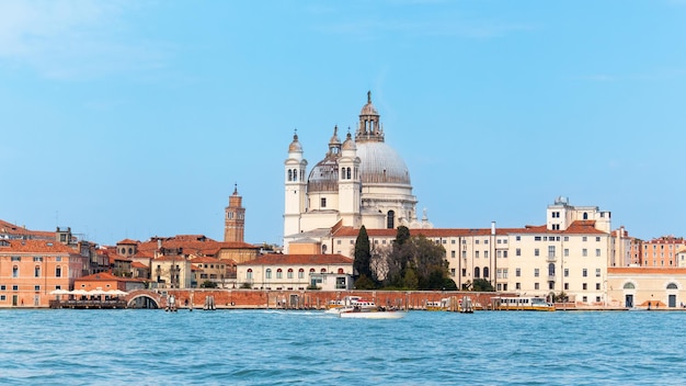 Santa maria della salute em veneza itália