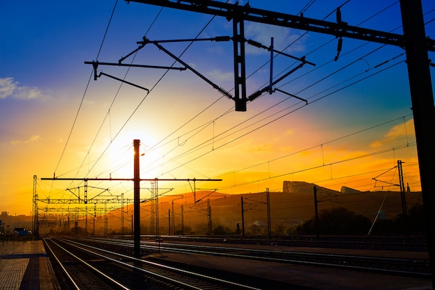 Santiago de Compostela, salida del sol en los ferrocarriles.