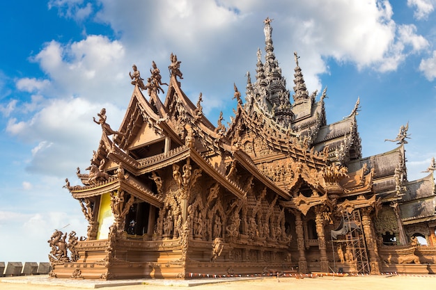 Santuário da verdade em pattaya, tailândia