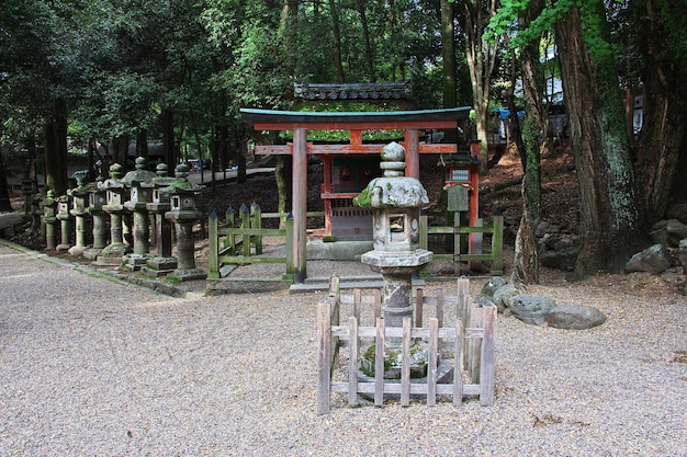 Foto santuário tamukeyama hachimangu nara japão