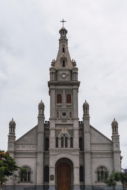 Santuario del templo católico del Señor de Luren ubicado en Ica Perú