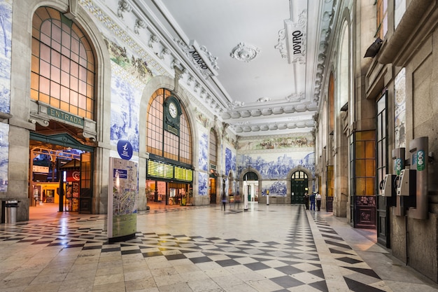 Sao Bento Bahnhof