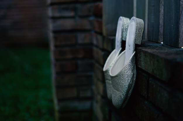 Sapatos de casamento brancos elegantes