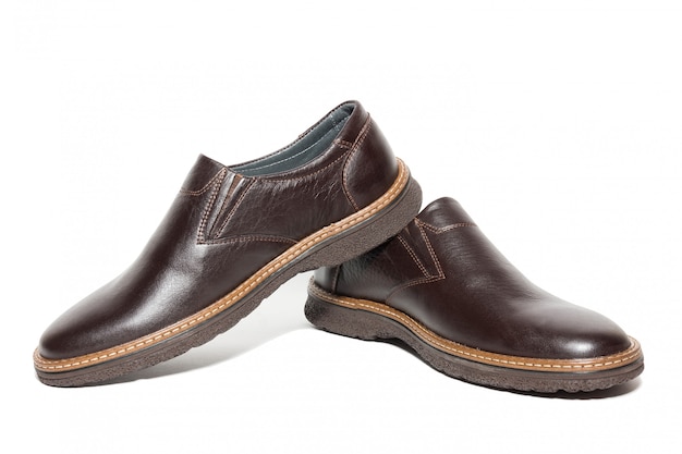 Sapatos masculinos marrons