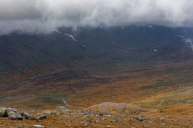 Sarek National Park, na Lapônia vista da montanha, outono, Suécia, foco seletivo