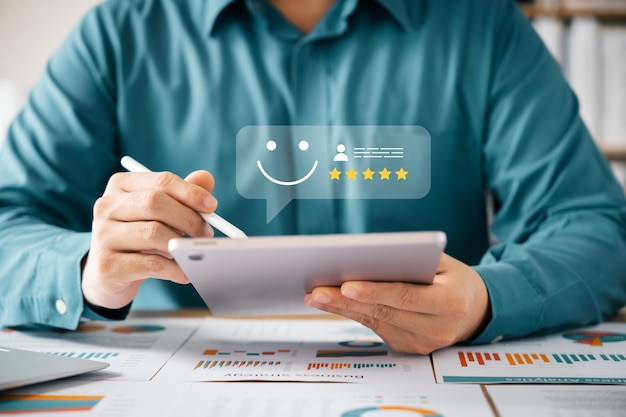 Satisfacción del cliente Concepto de encuesta 5 estrellas Satisfación de la experiencia del servicio Clasificación de la aplicación en línea Evaluación del cliente Calidad del servicio Calidad del producto Satisfaz de la retroalimentación Evaluación de buena calidad mostxAxA
