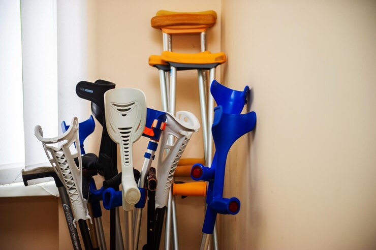 Satz von Rehabilitationsinventar im Stapel People Care Center