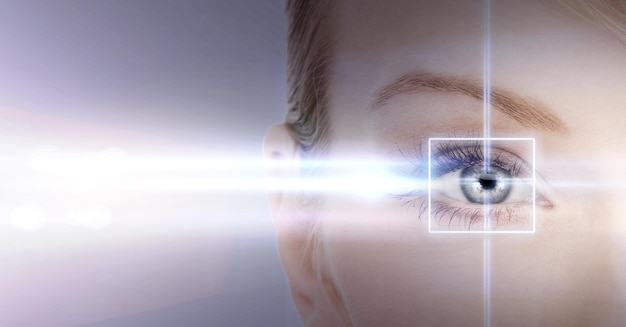 saúde, visão, visão - olho de mulher com moldura de correção a laser