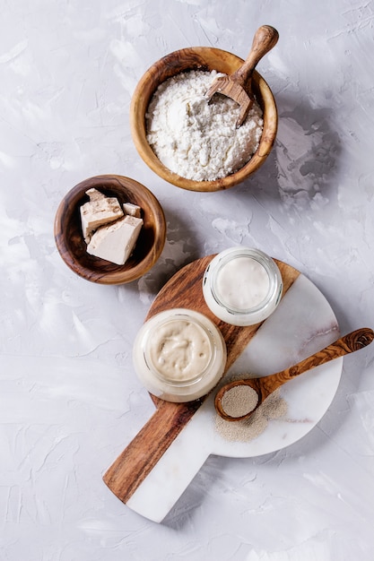 Sauerteig zum Brotbacken