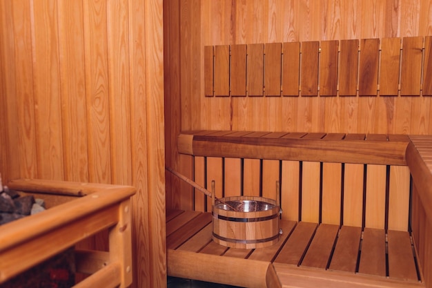 Saunainnenraum Entspannen Sie sich in einer heißen Sauna