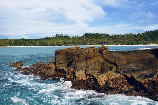 Sawarna felsiger Strand