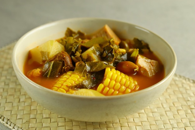 Sayur asam, sayur asem ou sopa de tamarindo é uma sopa popular tradicional da Indonésia