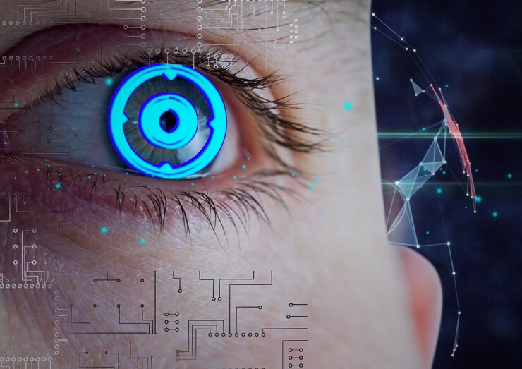 Foto scanner redondo e conexões de microprocessador contra close-up do olho humano feminino