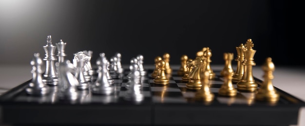 Schach auf dem Holztischkonzeptsieger