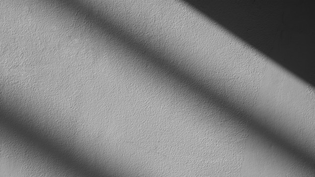 Schatten aus Glasfenster an der Wand