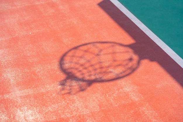 Schatten des Basketballkorbs