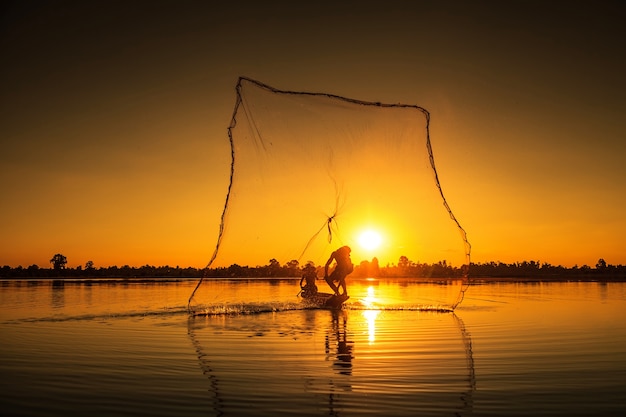 Schattenbild des Fischers