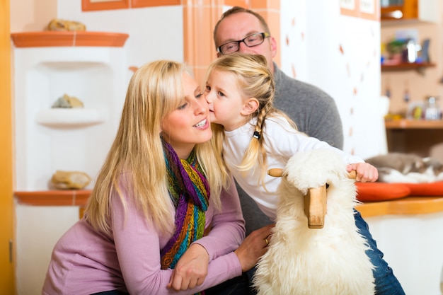 Schaukelpferd der Familie