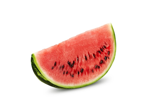 Scheibe einer Wassermelone isoliert auf weißem Hintergrund