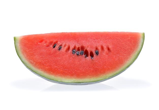 Scheibe Wassermelone auf weißem Hintergrund