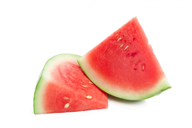 Scheibe Wassermelone auf weißem Hintergrund