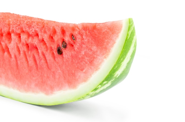 Scheibe Wassermelone isoliert auf Weiß