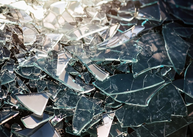 Scherben von zerbrochenem Glas Hintergrundbild