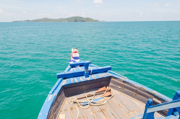 Schiffs-Nase Front View-Schwanzboot am Phi Phi Islands-Meer Asien Thailand