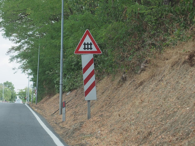 Schild Bahnübergang