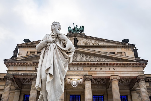 Schiller-Denkmal am Gendarmenmarkt Berlin Deutschland