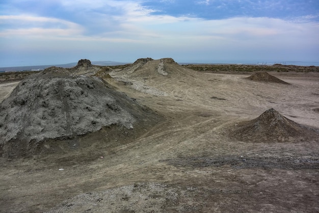 Schlammvulkane in Gobustan Die meisten Vulkane sind niedrige Schlammgeysire Aserbaidschans