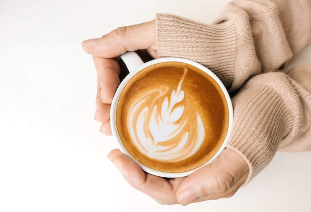 Schließen Sie herauf Kaffeetasse Latte Art.