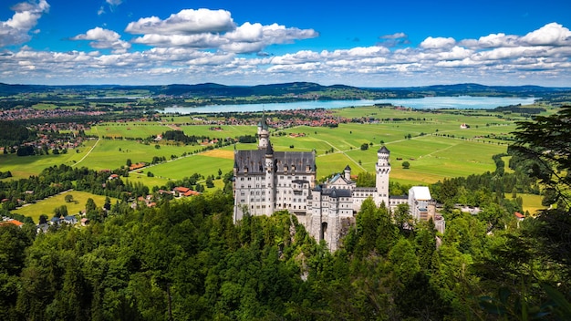 Schloss Neuschwanstein Bayerische Alpen Deutschland