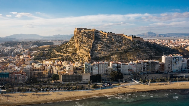 Schloss Santa Barbara in Alicante. Luftaufnahme