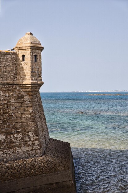 Schloss über dem Meer