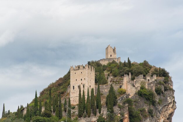 Schloss von Arco di Trento am Gardasee Italien