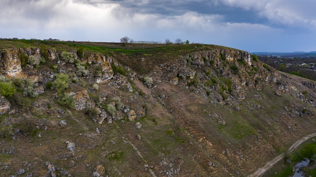 Schlucht zwischen zwei Toltres in der Nähe des Dorfes Trinca, Moldawien