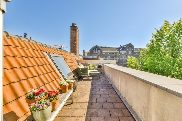 Schmaler Sitzbereich im Balkon