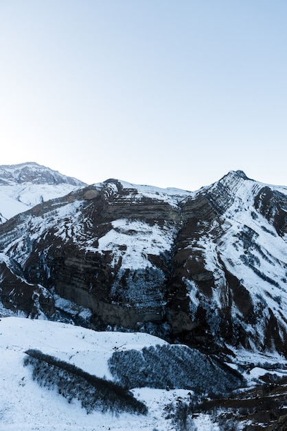 Schneebedeckte Berggipfel, Winterberge