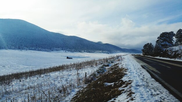 Foto schneebedeckte landschaft