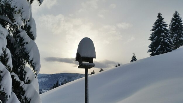 Foto schneebedeckter berg gegen den himmel