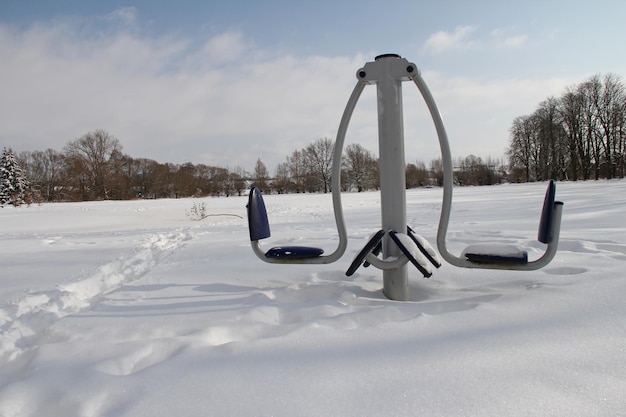 Foto schneebedecktes feld gegen den himmel